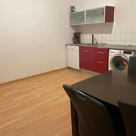 Fuer 5 Personen In Wurzen Carl-magirius-str