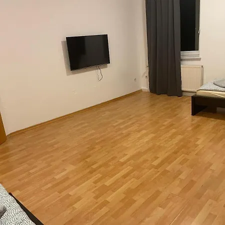 Fuer 5 Personen In Wurzen Carl-magirius-str דירה *