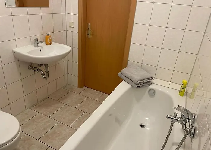 Fuer 5 Personen In Wurzen Carl-magirius-str *